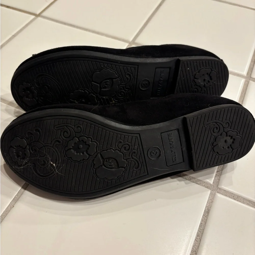 Great condition! Girls Black Bow Ballet Detail Flats